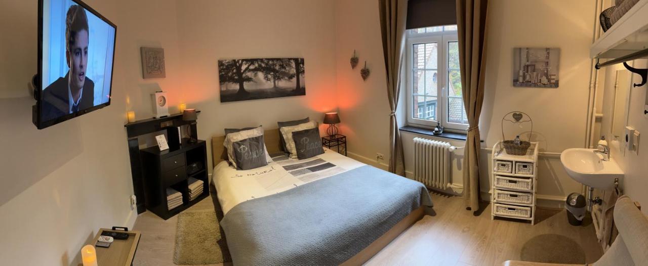 B&B Le Pavillon Du Bois De Buis Perwez 외부 사진